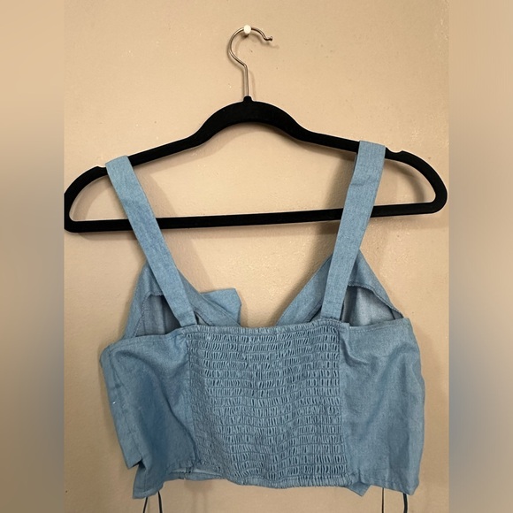 Boutique blue bow crop top - Picture 3 of 3